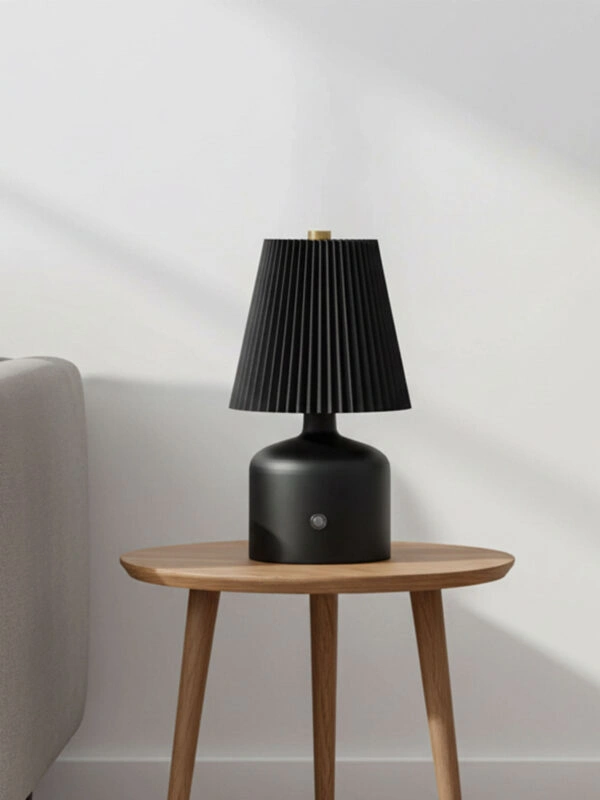 MAISON DECOR BLACK PLASTIC (KW2348-BLACK)