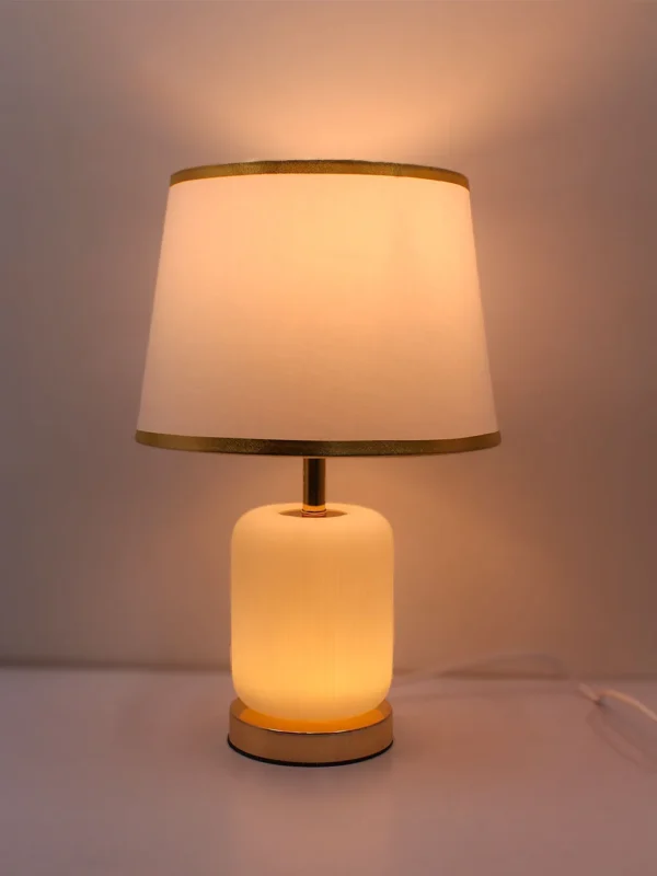 PLASTIC WHITE TABLE LAMP GOLD SHADE (KW7347-GOLD)